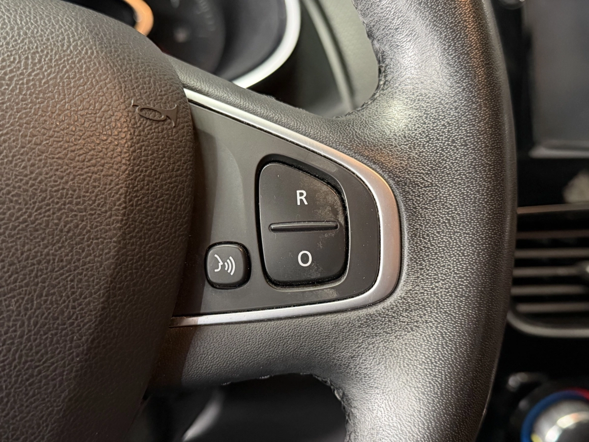 Renault Clio - photo 9