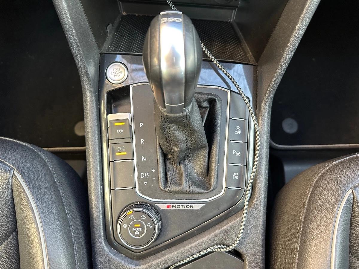 Volkswagen Tiguan 2.0 TDI 150 BLUEMOTION CARAT EXCLUSIVE 4MOTION DSG BVA