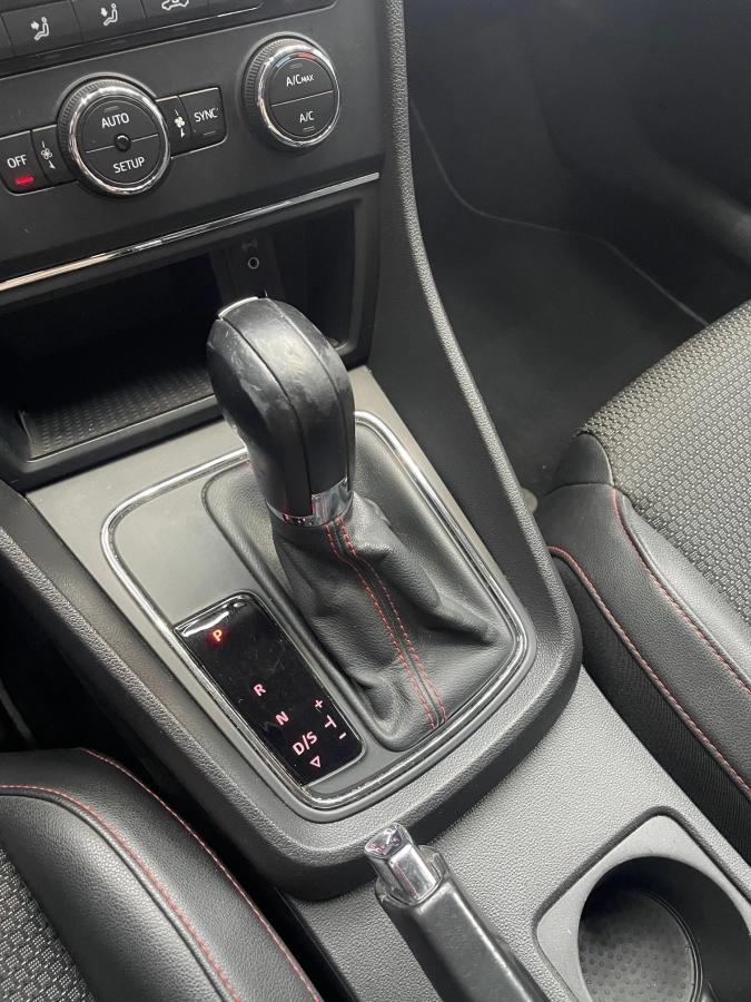 Seat Leon ST 2.0 TDI 150 FR DSG BVA