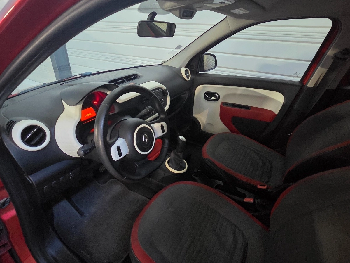 Renault Twingo - photo 9