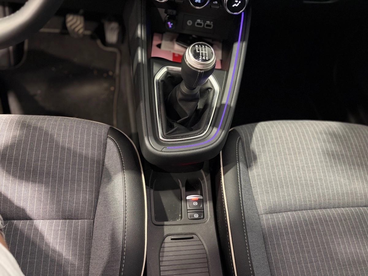 Renault Clio - photo 16