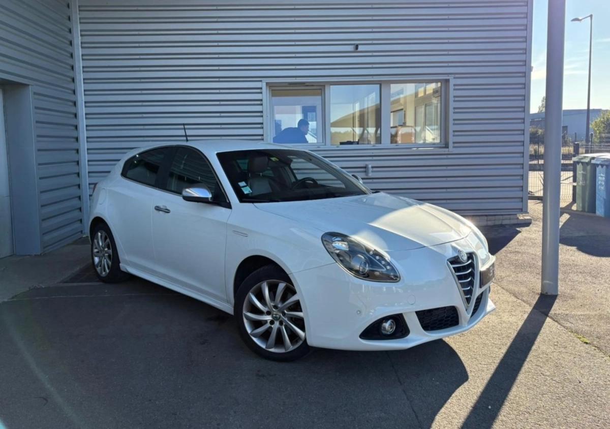 Image: Alfa Romeo Giulietta 1.4 MULTIAIR 170 ch EXCLUSIVE BVM6