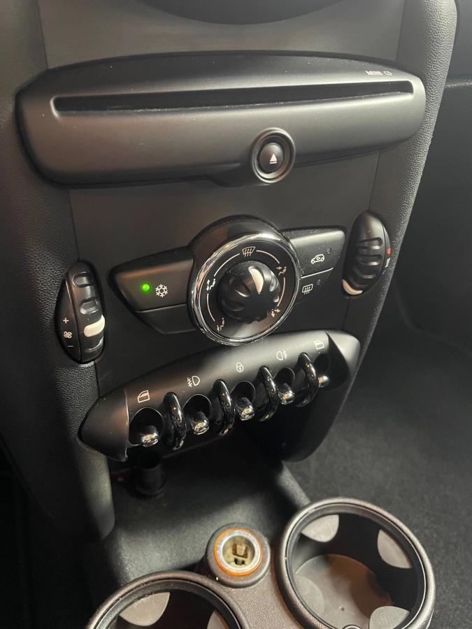 Mini Mini 1.6 75 ONE