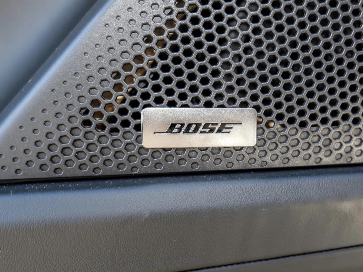 Porsche Cayenne Electrique 442ch 632km WLTP Toit Ouvrant/Attelage/Sport Sound/21“/Sièges 14/Volant Surfaces et Siège