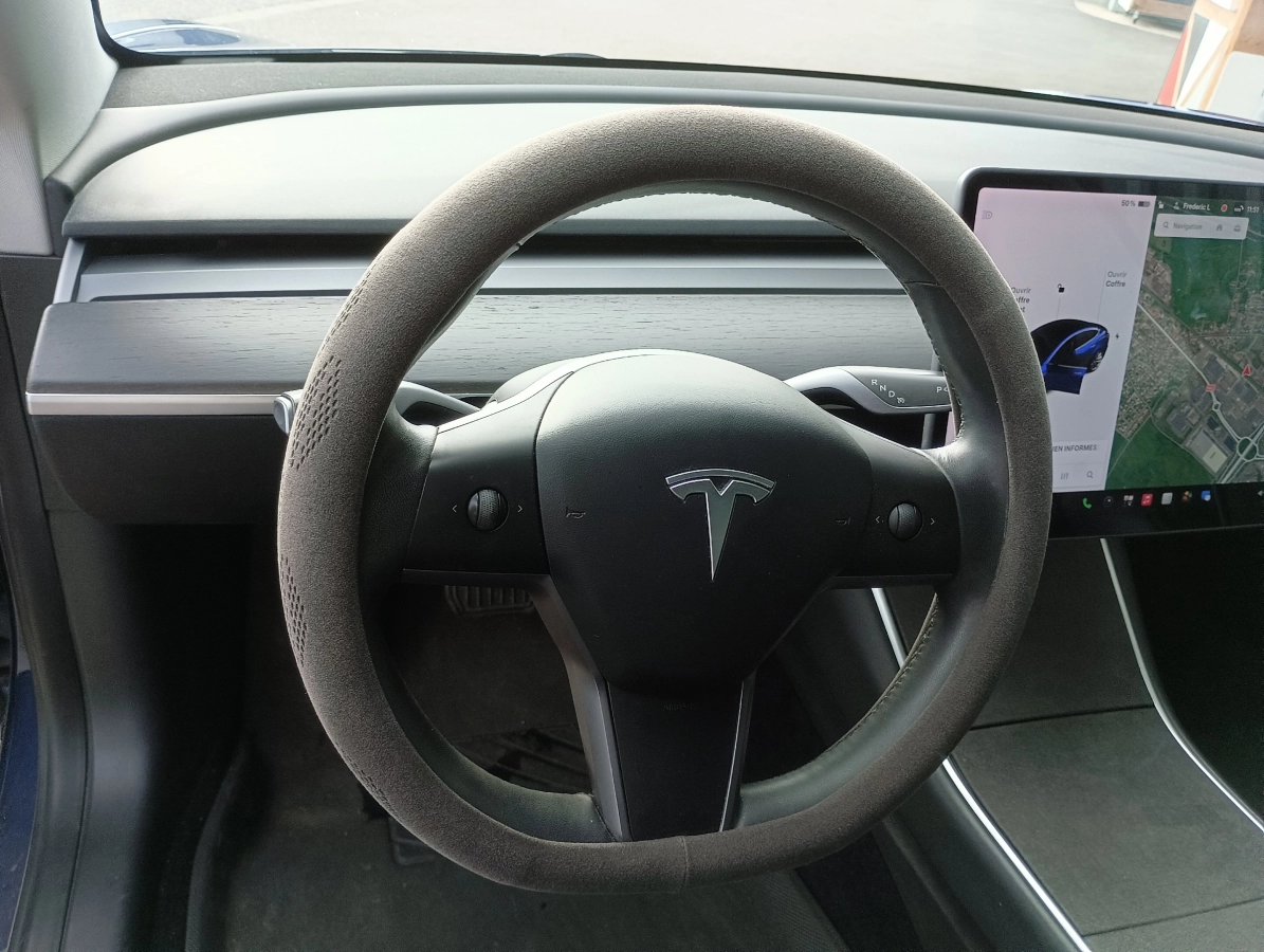 Tesla Model-3 - photo 27