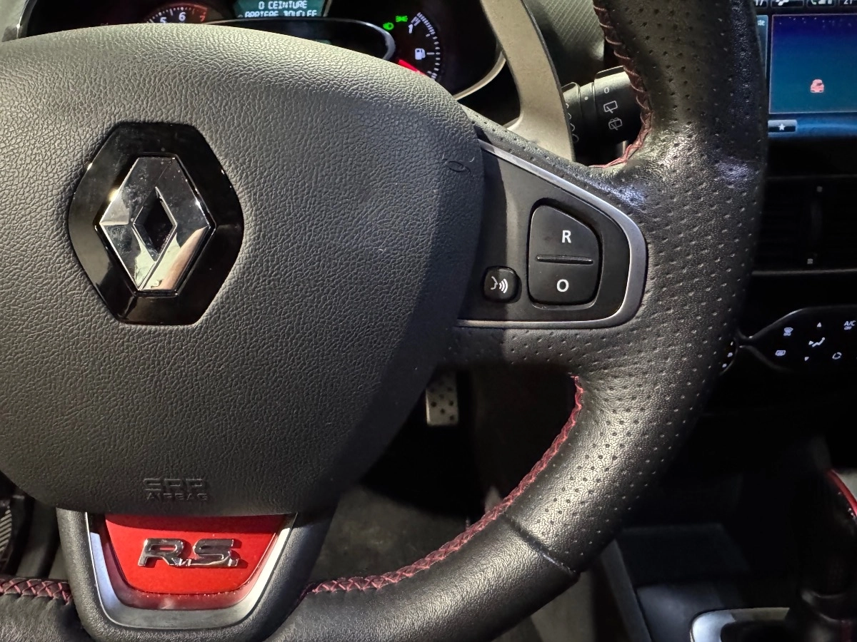 Renault Clio - photo 16