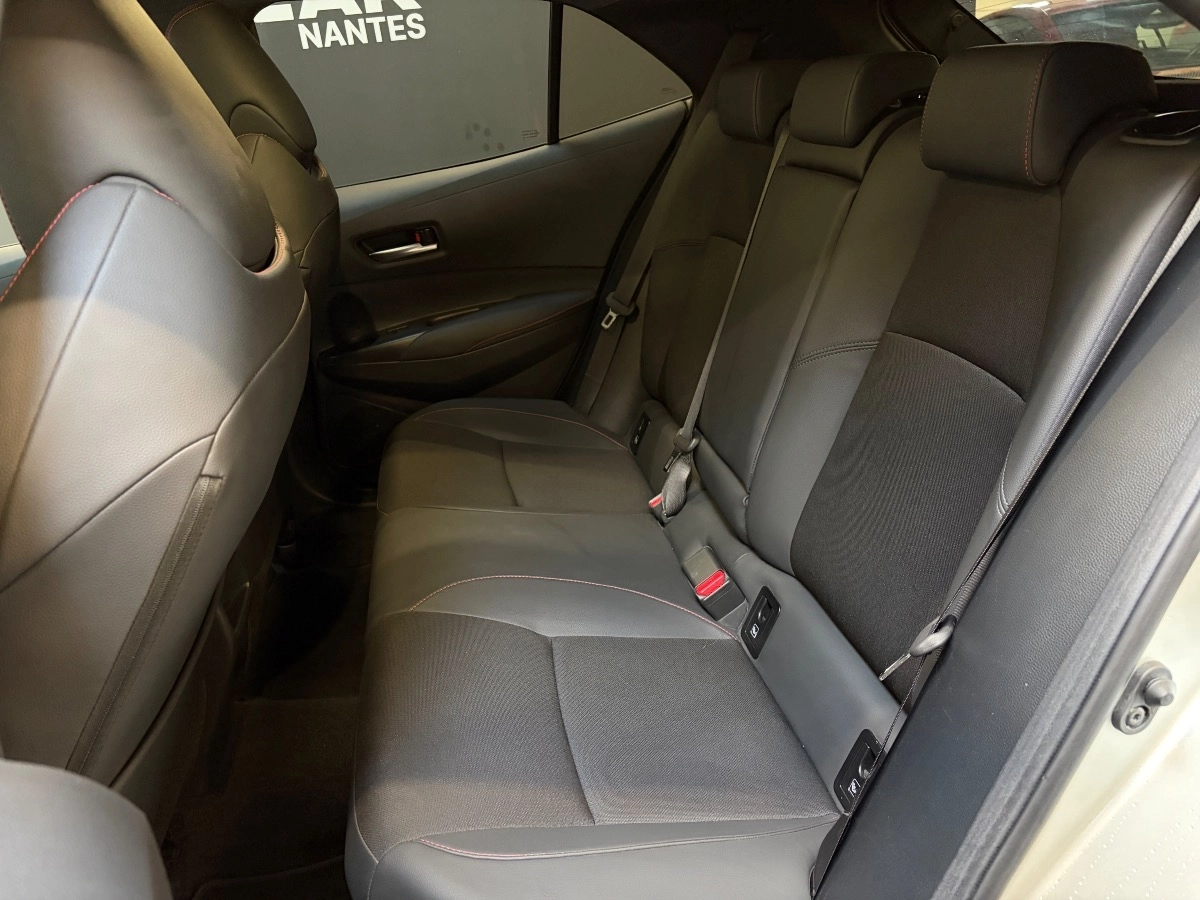 Toyota Corolla - photo 9