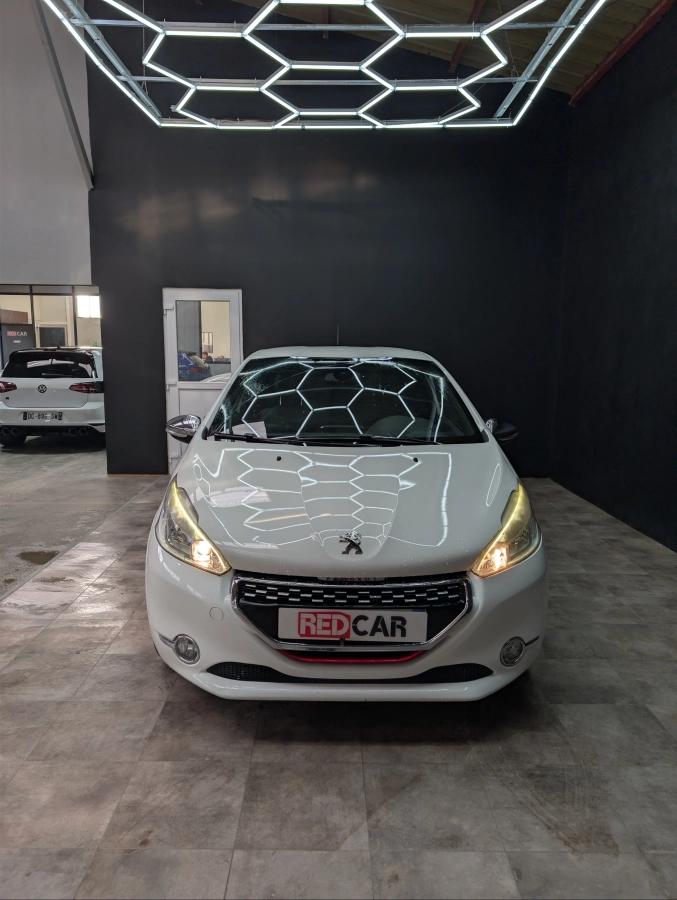 Peugeot 208 GENERATION-I 1.6 THP 200 GTI