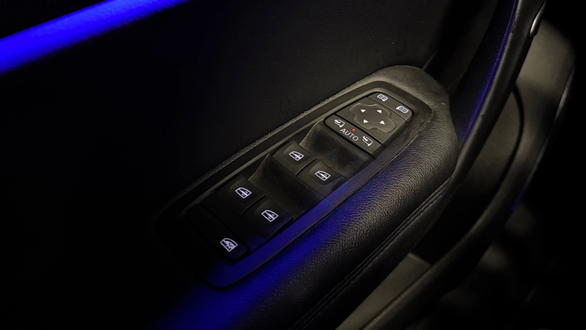 Renault Megane - photo 36