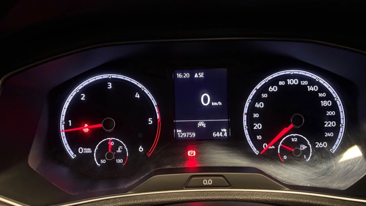 Volkswagen T-roc - photo 22