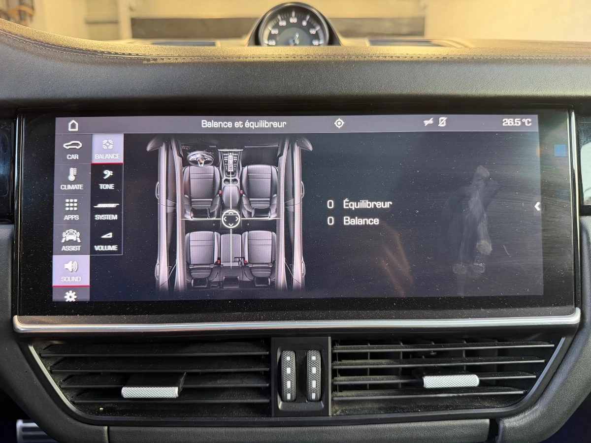 Porsche Cayenne - photo 24