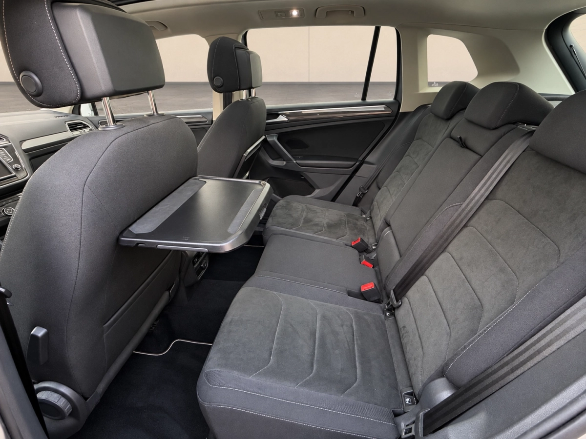 Volkswagen Tiguan - photo 19