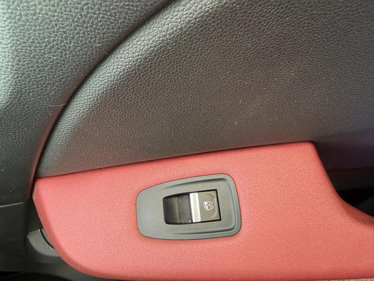 Aperçu indisponible de RENAULT Clio