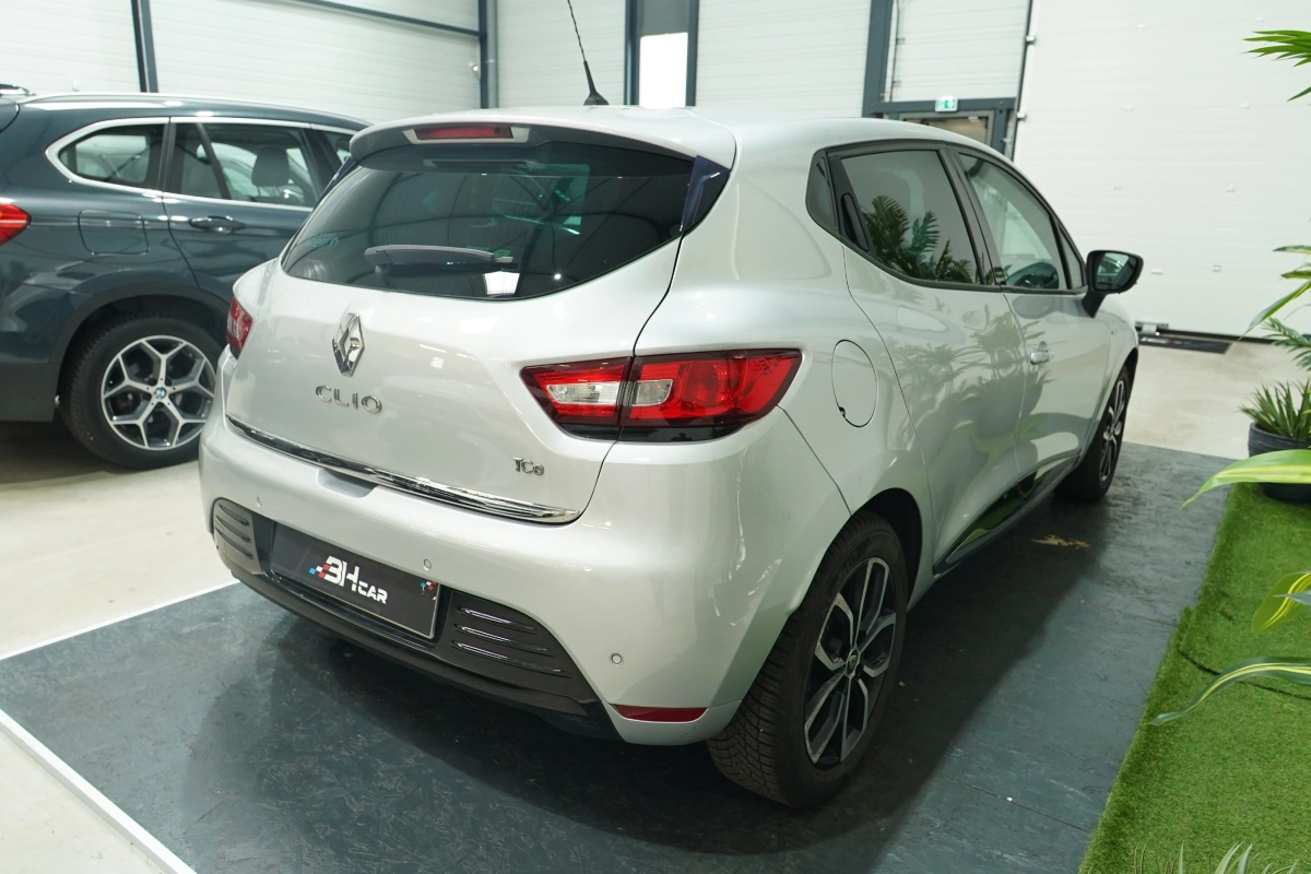 Renault Clio - photo 7