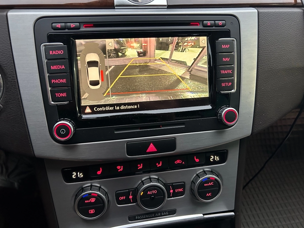 Volkswagen Passat - photo 21