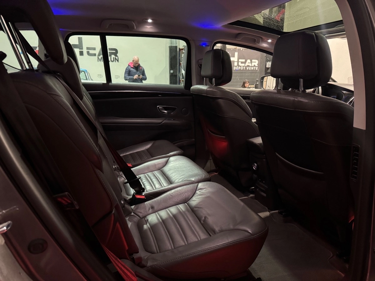 Renault Espace - photo 12