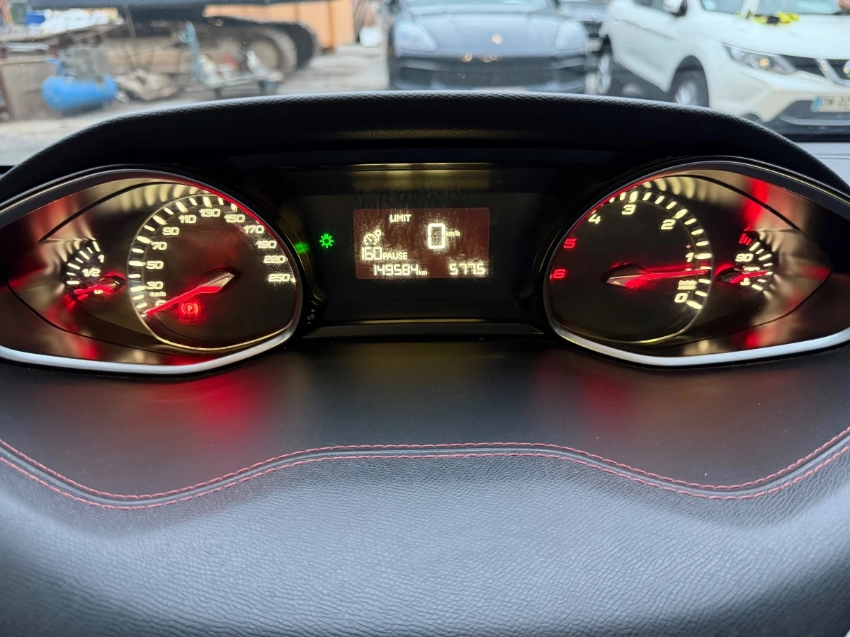 Peugeot 308 - photo 15