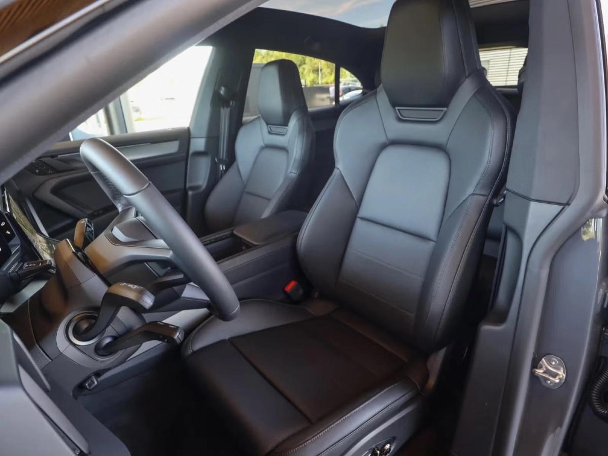Porsche Cayenne S Coupé Electrique 666ch 655km WLTP Attelage/SportDesign/4r.dir/22“/Siège18+ventilé/Bose/HDMatrix/HU