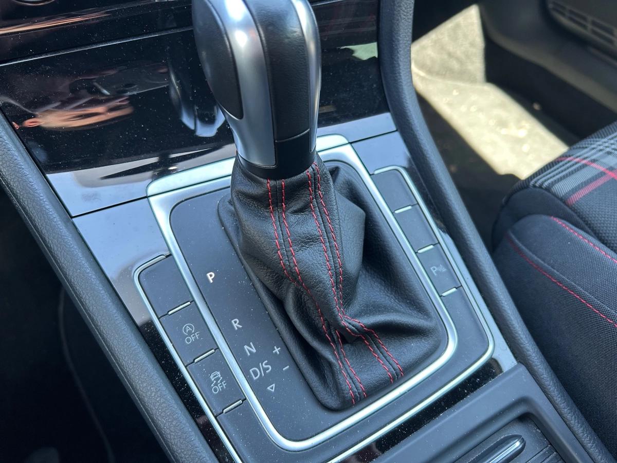 Volkswagen Golf 2.0 TSI 245 GTI DSG BVA