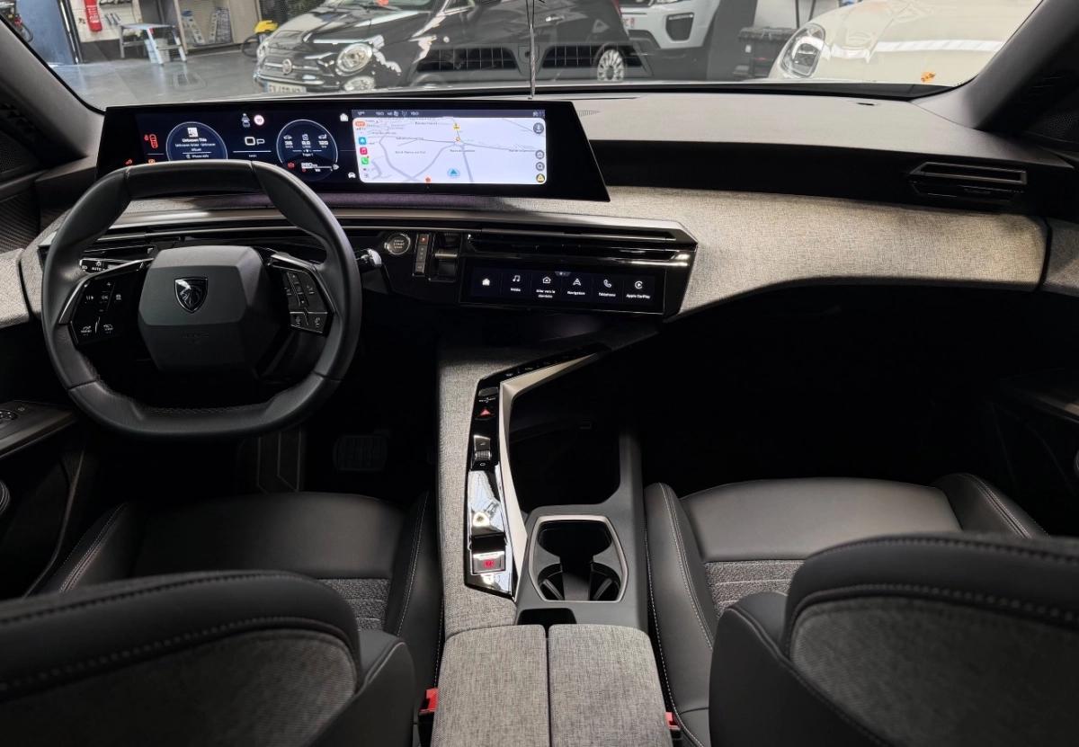 PEUGEOT 3008 1.2 HYBRID E-DSC6 136CH - FINITION ALLURE - 1ERE MAIN - TVA RECUPERABLE