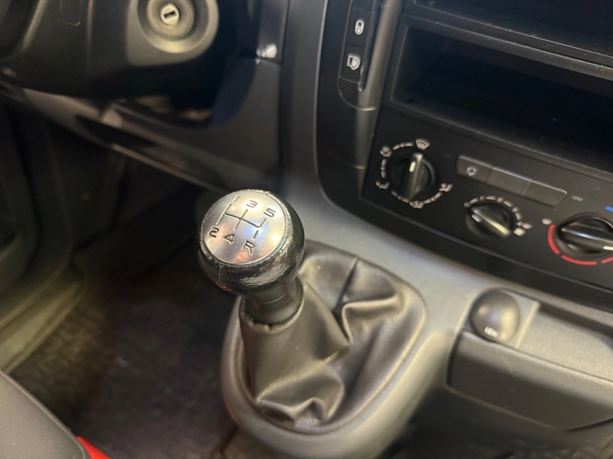 Peugeot Expert Vu - photo 14