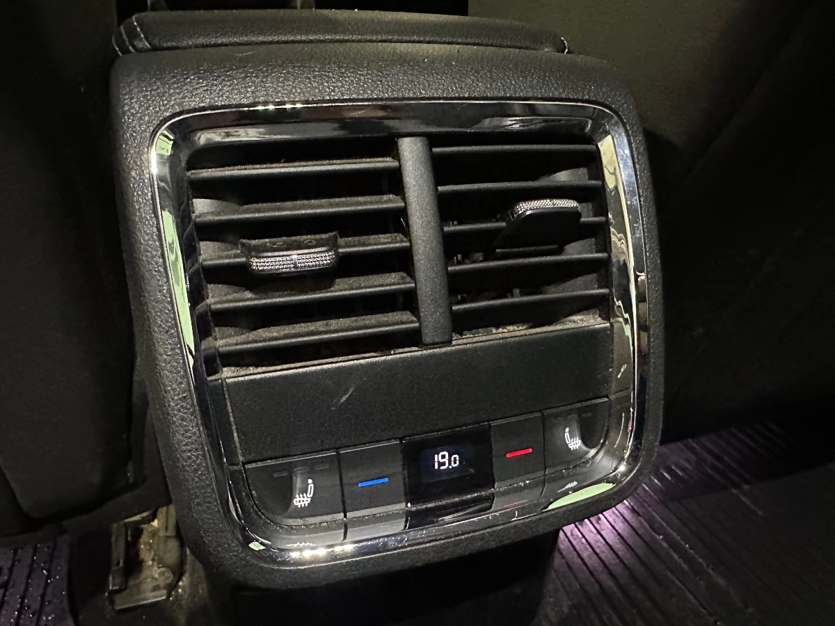 Skoda Octavia - photo 23