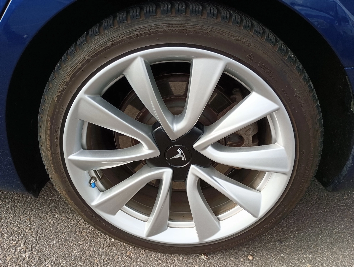 Tesla Model-3 - photo 13