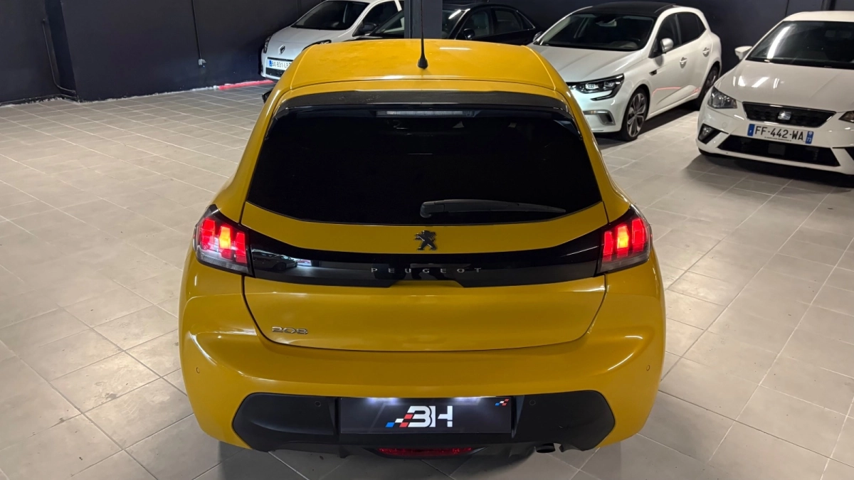 Peugeot 208 - photo 30