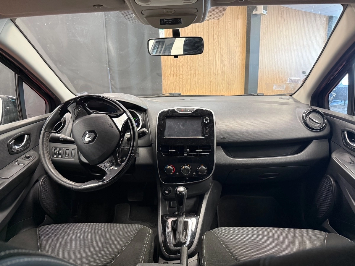 Renault Clio - photo 13