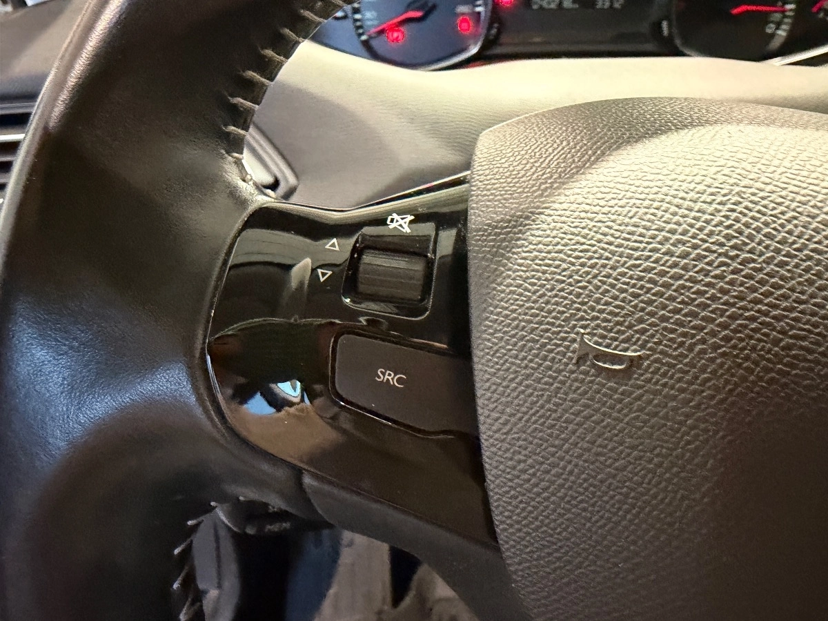 Peugeot 308 - photo 27