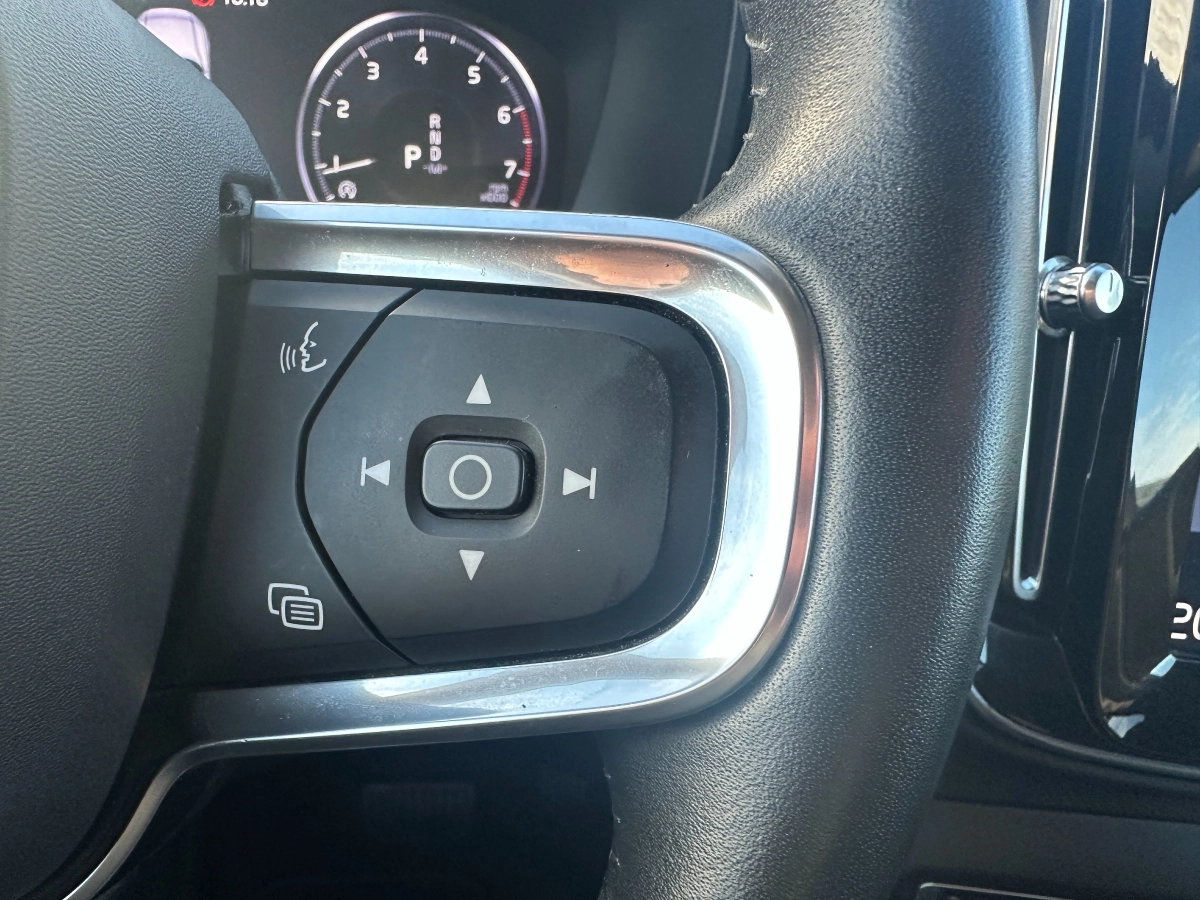 Volvo Xc40 - photo 18