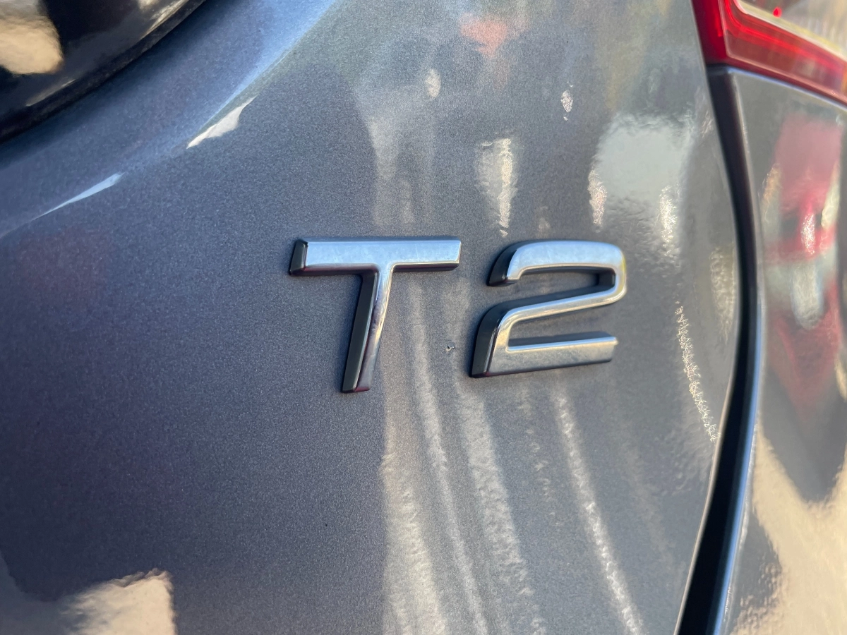 Volvo V40 - photo 29