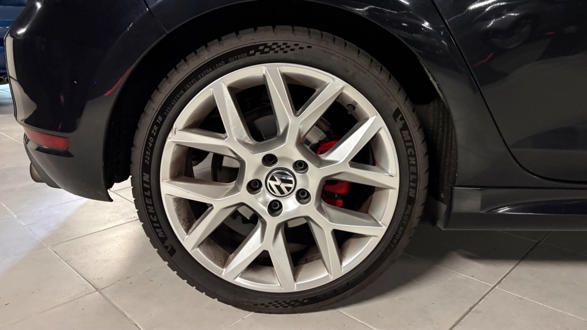 Volkswagen Golf - photo 29