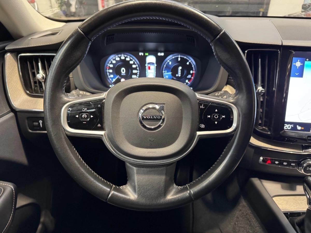 Volvo Xc60 2.0 D4 190 INSCRIPTION LUXE AWD GEARTRONIC BVA