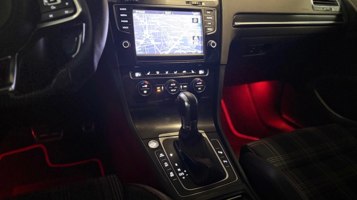 Volkswagen Golf - photo 26