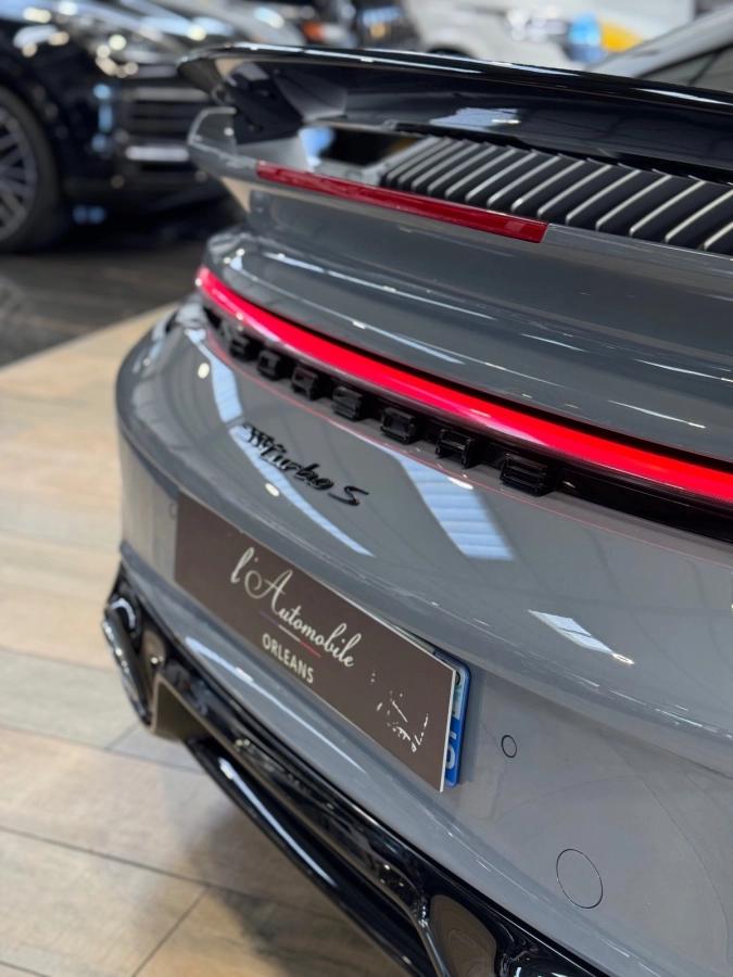 PORSCHE 911 992 TURBO S 650 COUPE ORIGINE PORSCHE FRANCE / APPROVED 2029