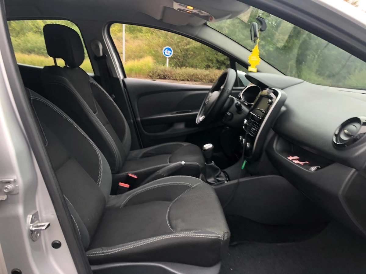 Renault Clio - photo 22