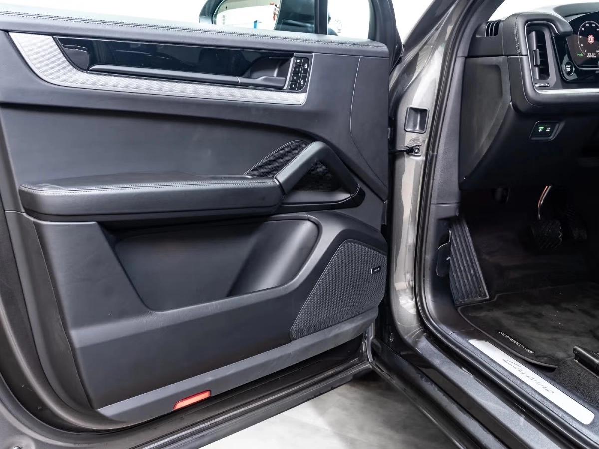 Porsche Cayenne E-Hybrid 470CH Chrono/360/Bose/Siège 18/Matrix/HeadUp/InnoDrive