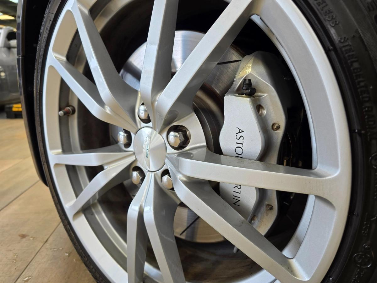 Aston Martin V8 Vantage ROADSTER 4.7 425 SPORTSHIFT BVA