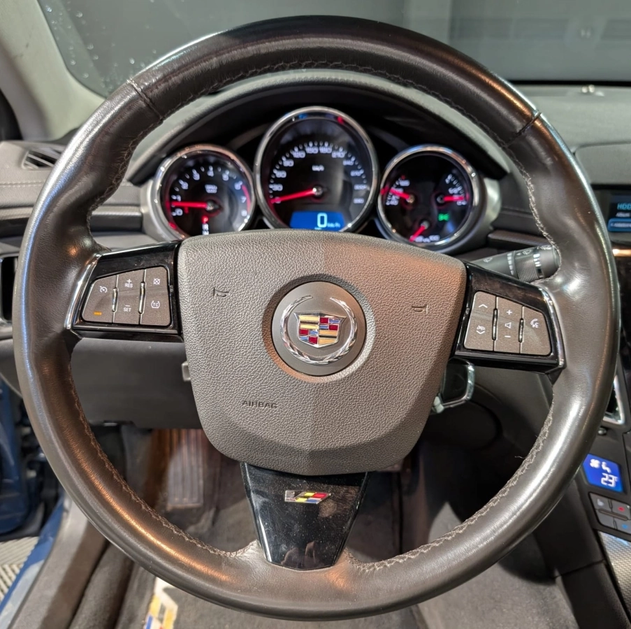CADILLAC CTS V - photo 11