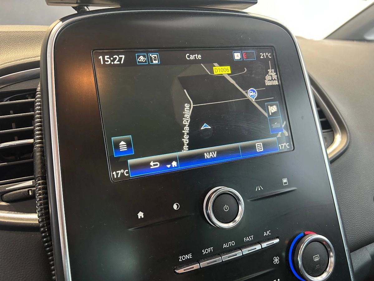 Renault Scenic - photo 20