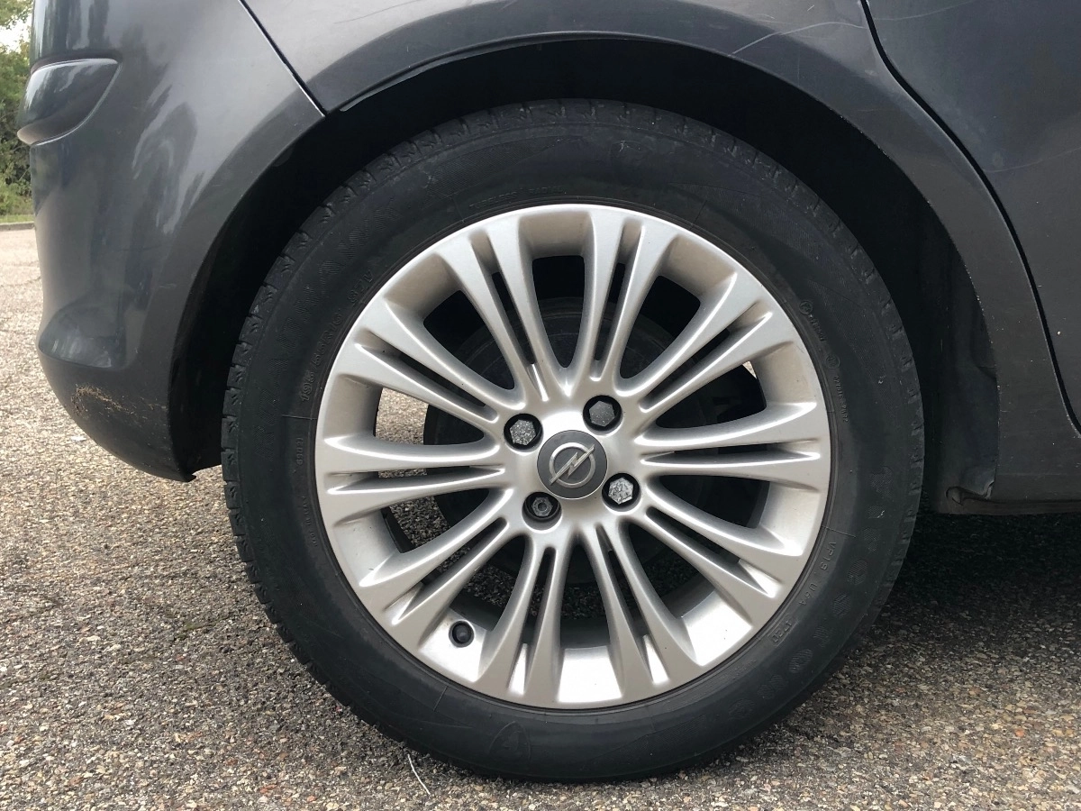 Opel Corsa - photo 26