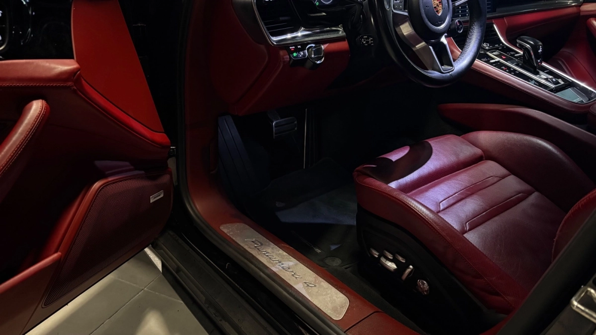 Porsche Panamera - photo 14