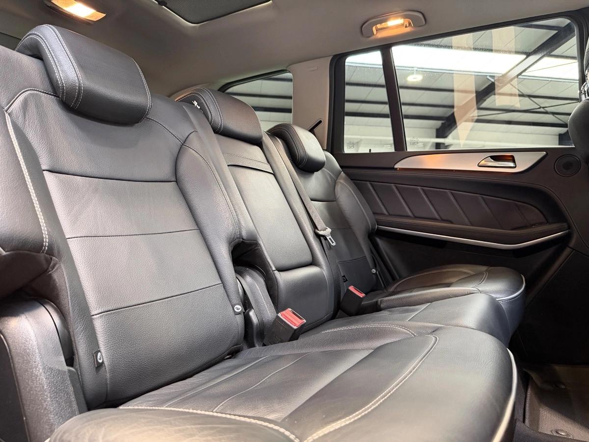 Mercedes Classe Gl 3.0 350 BLUETEC 260 FASCINATION 4MATIC 7G-TRONIC BVA