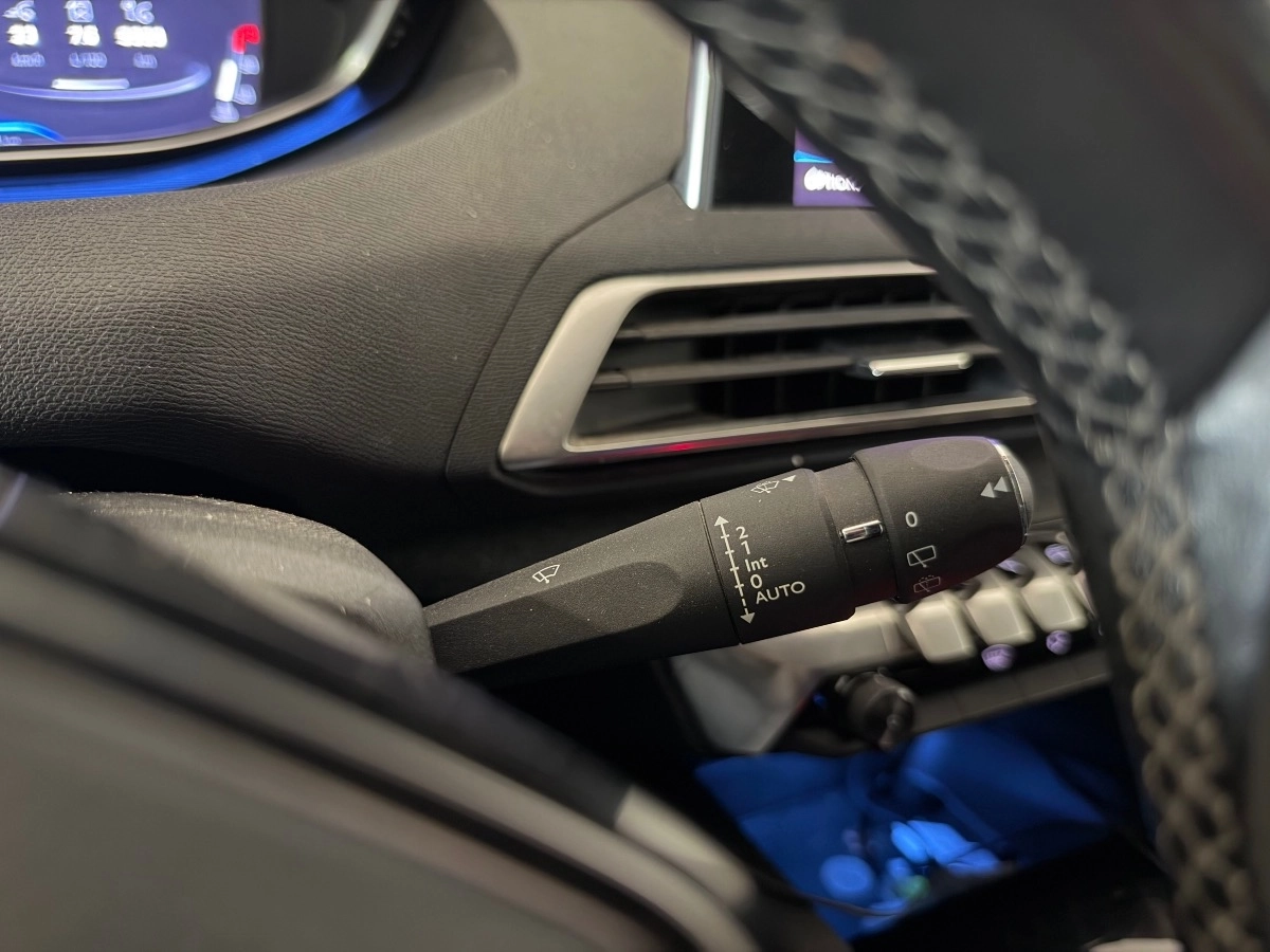 Peugeot 5008 - photo 14