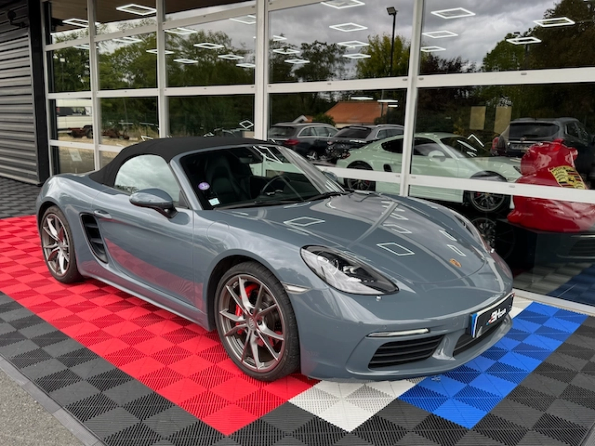 Porsche 718 Boxster - photo 11