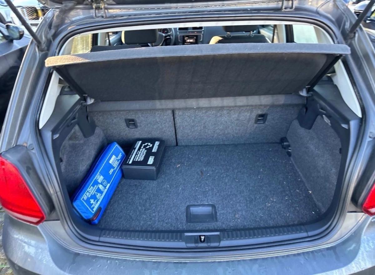 VOLKSWAGEN POLO COMFORTLINE
