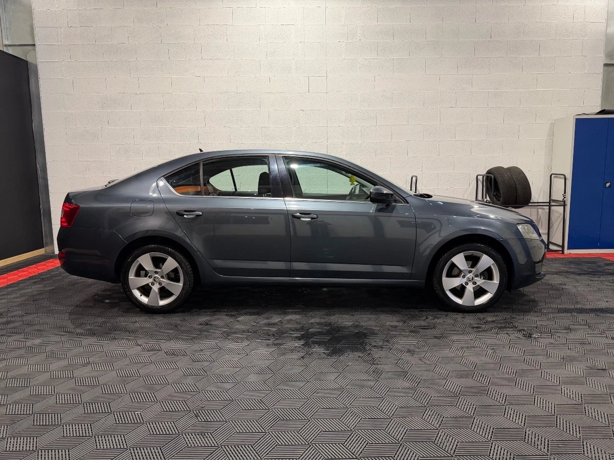 Skoda Octavia - photo 2
