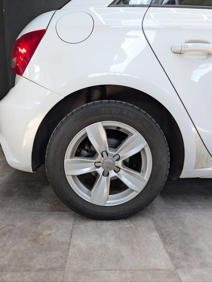 Audi A1 SPORTBACK 1.6 TDI 115 BUSINESS LINE