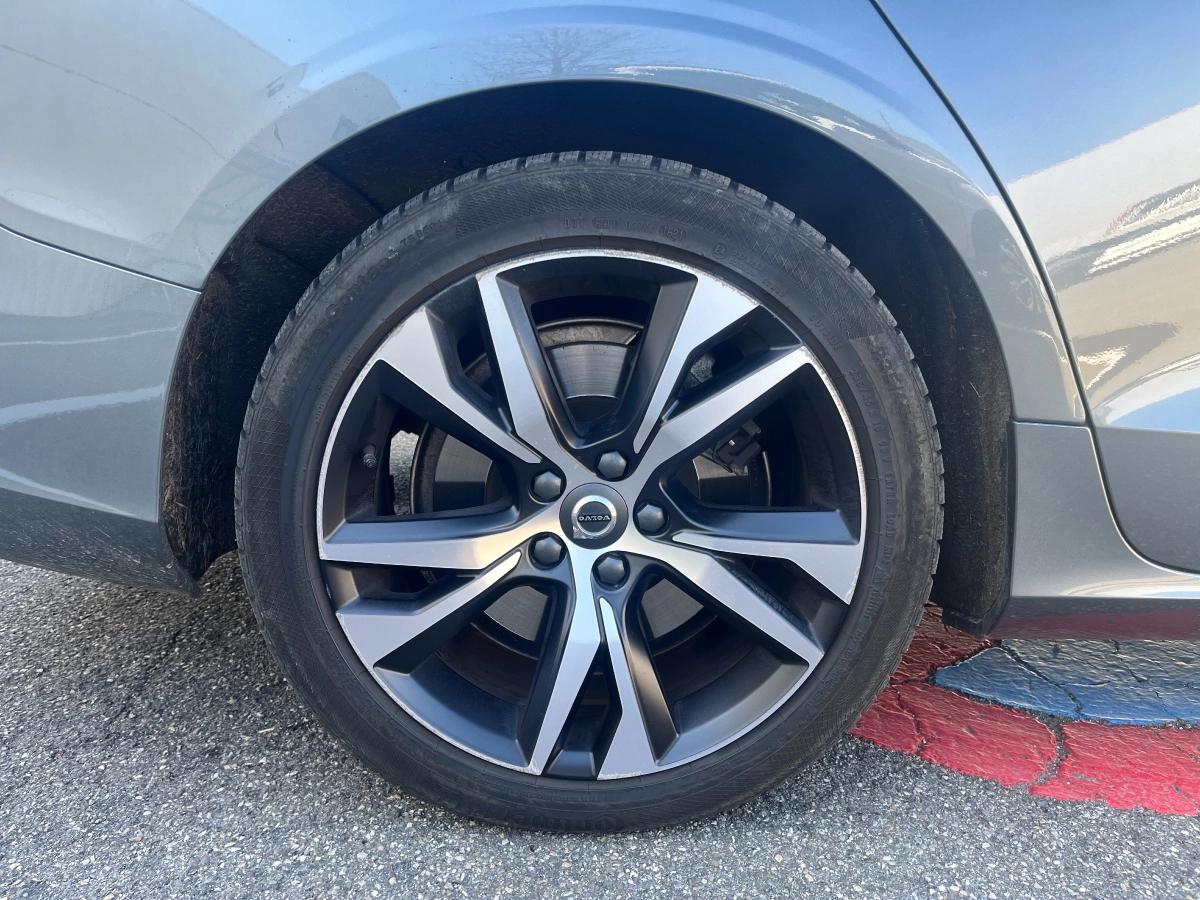 Volvo V60 2.0 T6 340H 255 TWIN-ENGINE PHEV HYBRID R-DESIGN AWD GEARTRONIC BVA